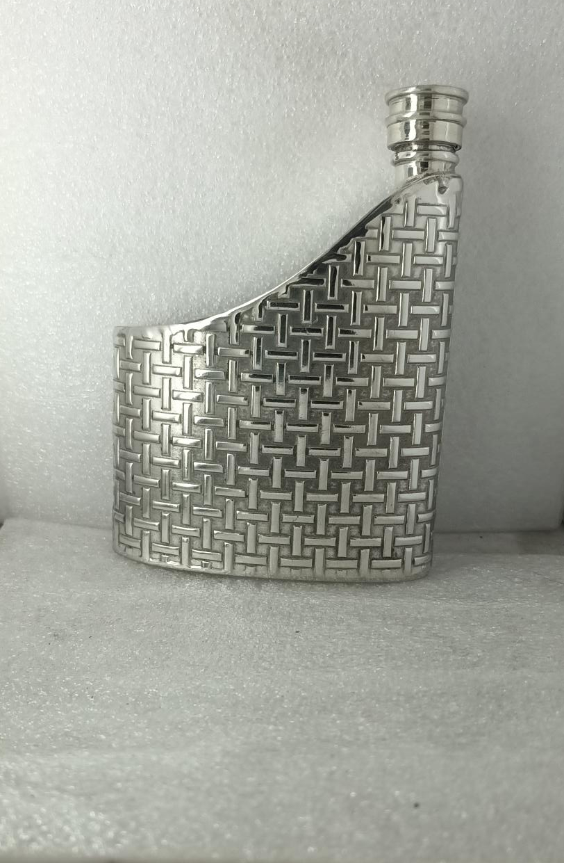 F161 4oz ergo flask with woven pattern