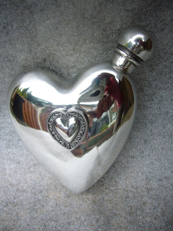 3oz Stamped Pewter Heart Flask with Encapsulated Heart (F044)