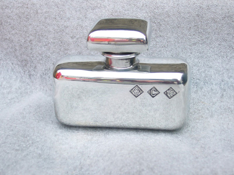 1.5oz Ladies Retro Purse Pewter Flask (F023) not available