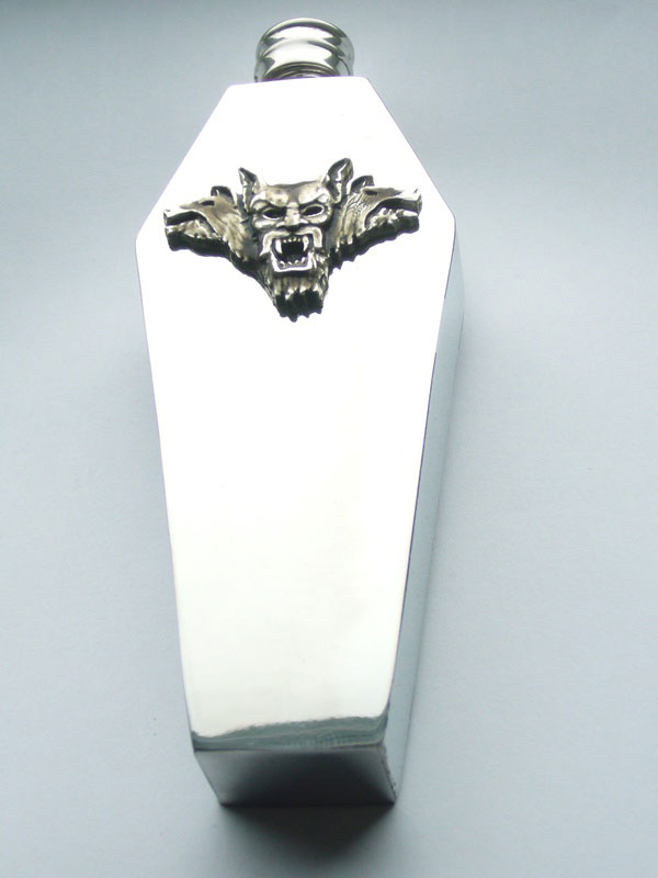 4oz Coffin Shaped Pewter Flask with Dracula and Beasts Badge (F068)