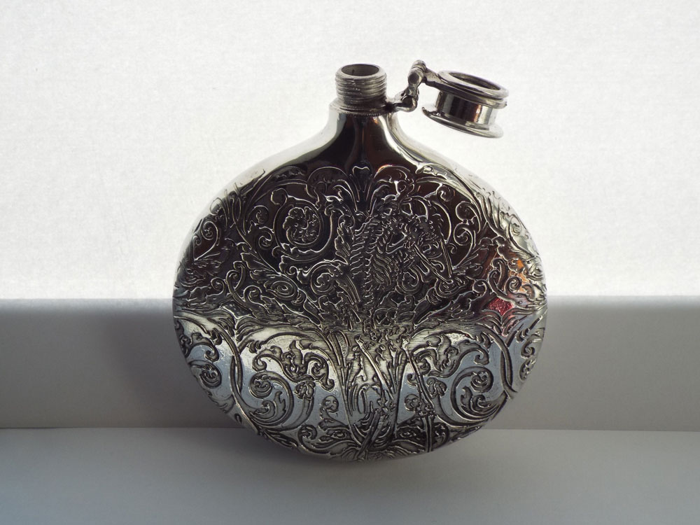 6oz Pewter Sporran Flask Embossed with Highland Foliage Pattern (F093)